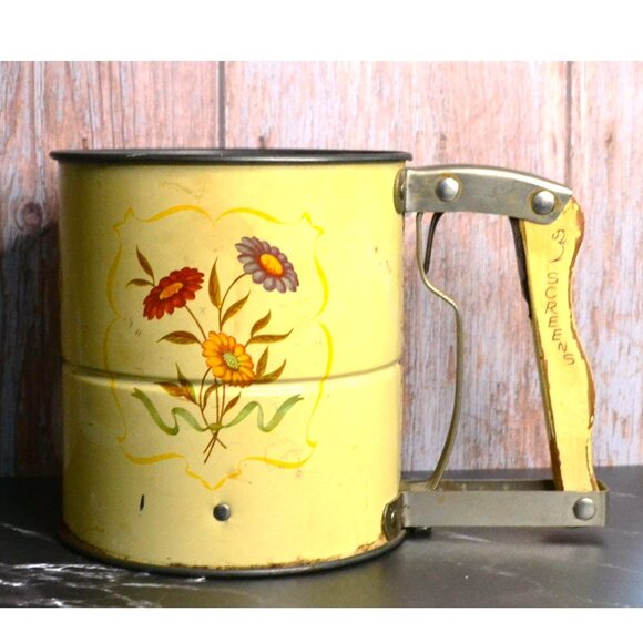 Vintage Mid-Century Androck Sifter Floral Design Mid Century Farmhouse Decor - Picture 1 of 8